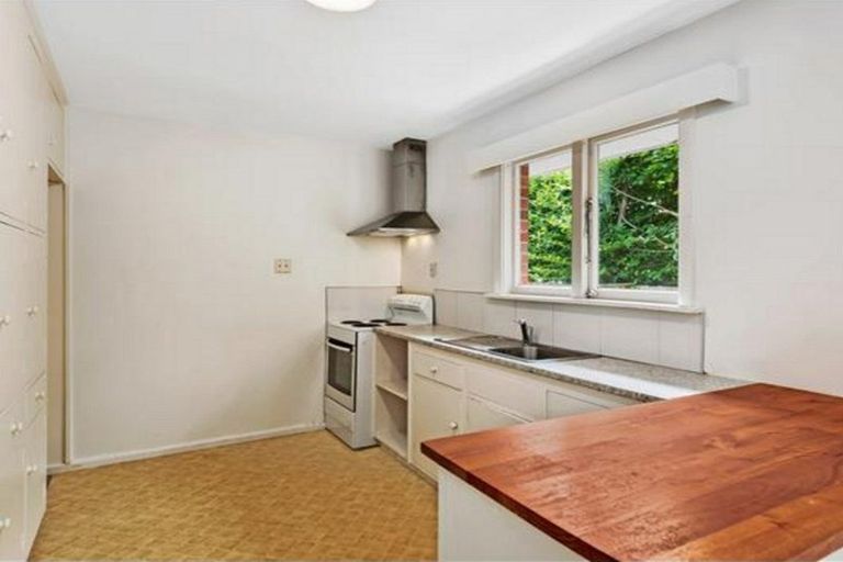 Photo of property in 2/46 Clyde Road, Ilam, Christchurch, 8041