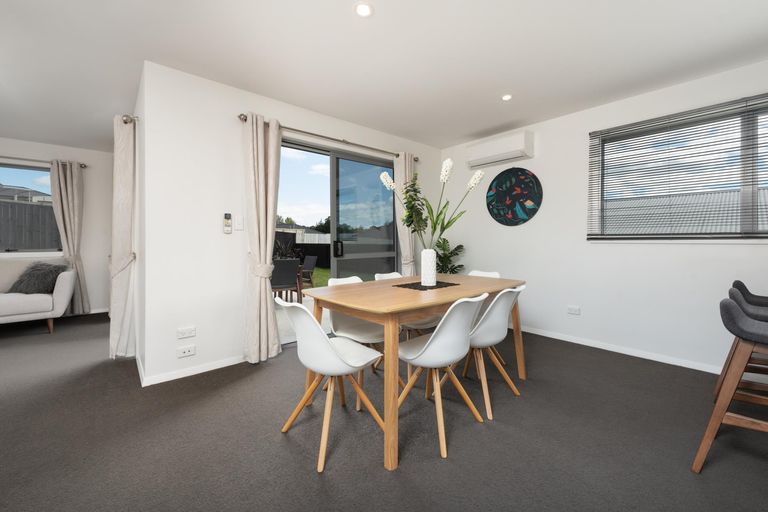 Photo of property in 21 Fairfax Crescent, Pyes Pa, Tauranga, 3112
