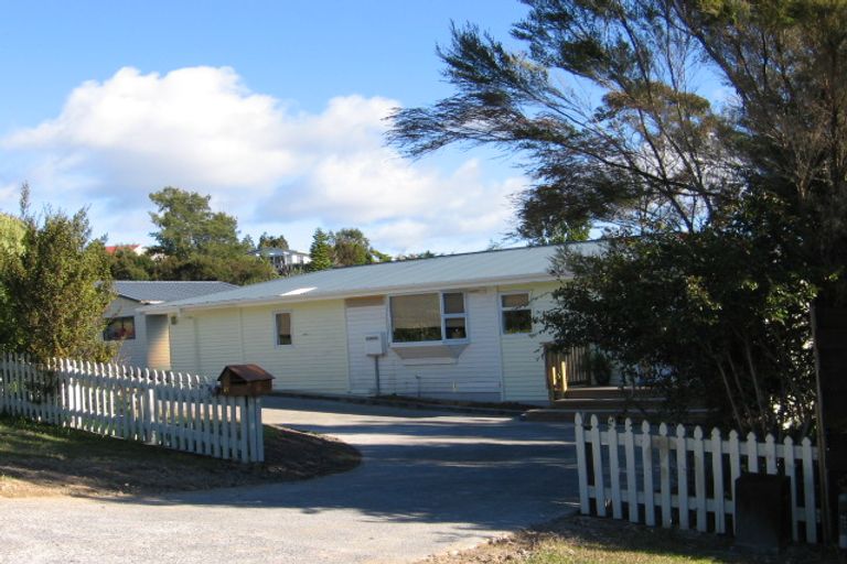 Photo of property in 28 Yorke Road, Haruru, 0204