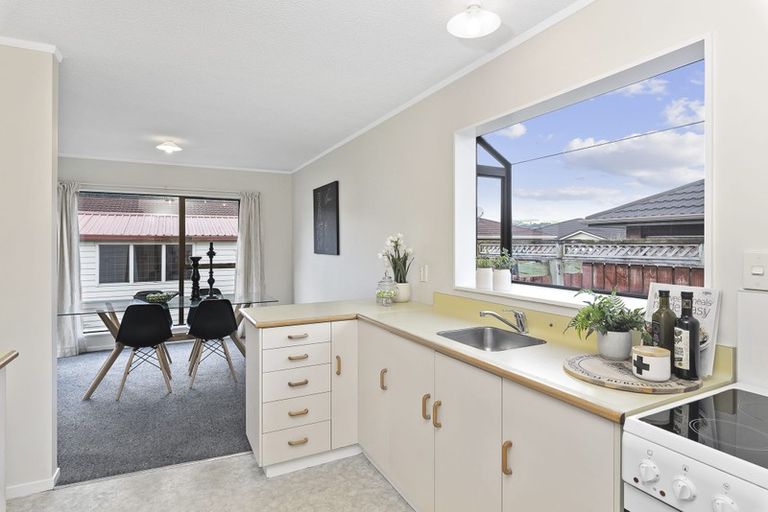 Photo of property in 64 Arawhata Road, Paraparaumu, 5032