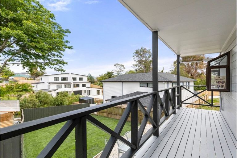 Photo of property in 3a Wattle Road, Sunnyvale, Auckland, 0612