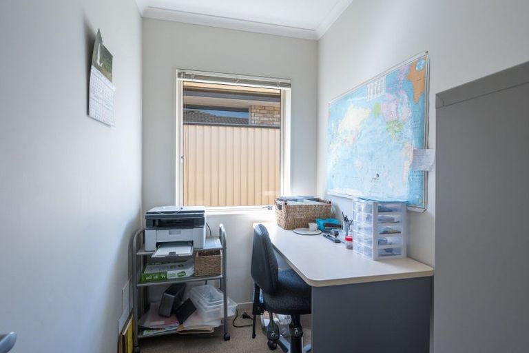 Photo of property in 1 Woodstock Place, Stoke, Nelson, 7011