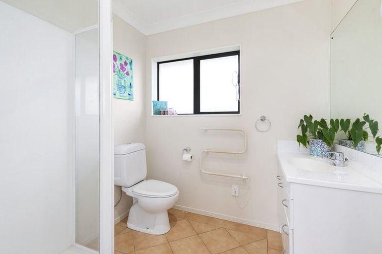 Photo of property in 9 Dan Bryant Place, Pukekohe, 2120