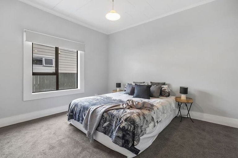 Photo of property in 280 Oxford Street, South Dunedin, Dunedin, 9012