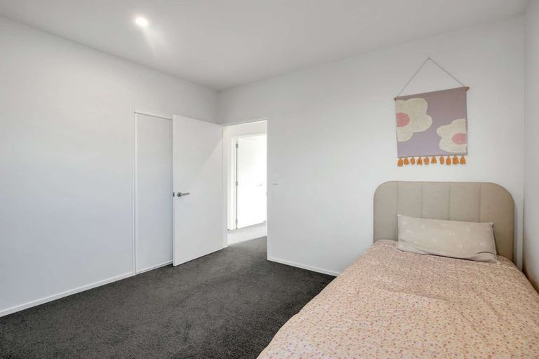 Photo of property in 80 Shillingford Boulevard, Rolleston, 7615