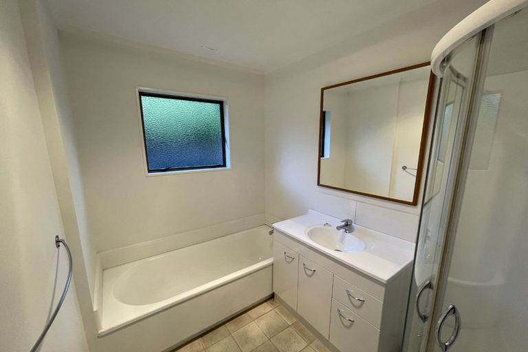 Photo of property in 2/39 Kinloch Place, Papakowhai, Porirua, 5024