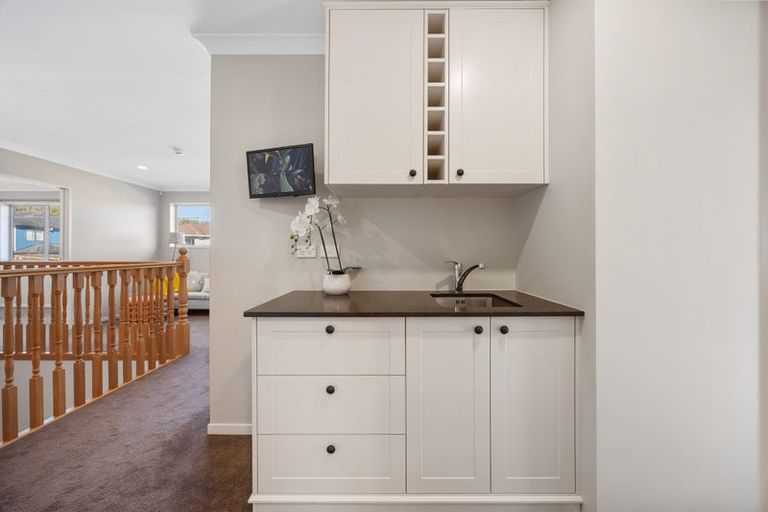 Photo of property in 5 Creggan Crescent, Flat Bush, Auckland, 2019