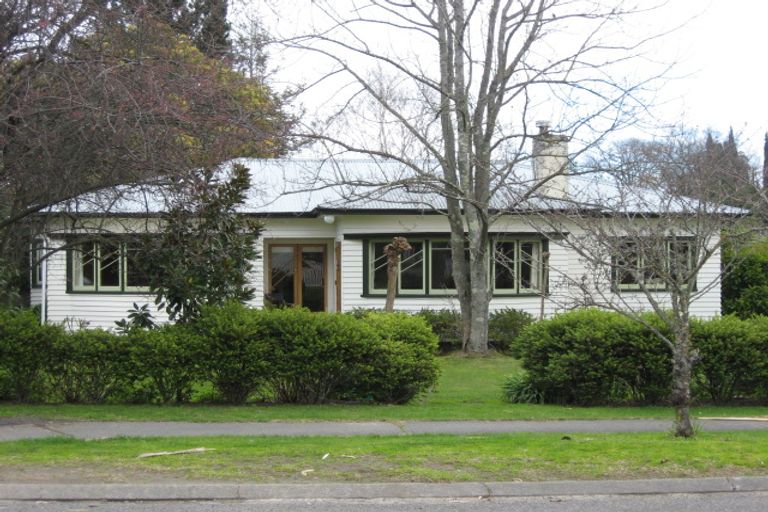 Photo of property in 6 Chambers Street, Havelock North, 4130