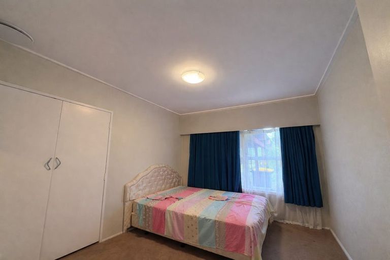 Photo of property in 7 Stansfield Place, Sunnyhills, Auckland, 2010