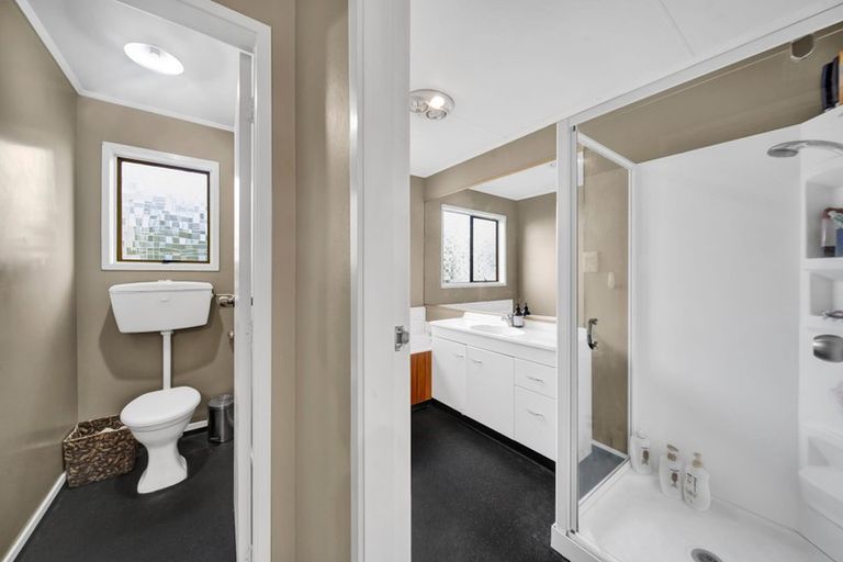 Photo of property in 301 Waihi Road, Hawera, 4673