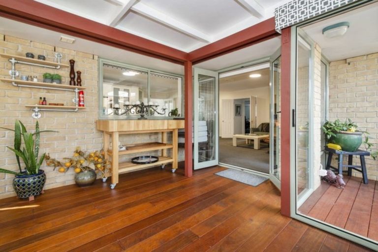 Photo of property in 34 Longford Park Drive, Takanini, 2112