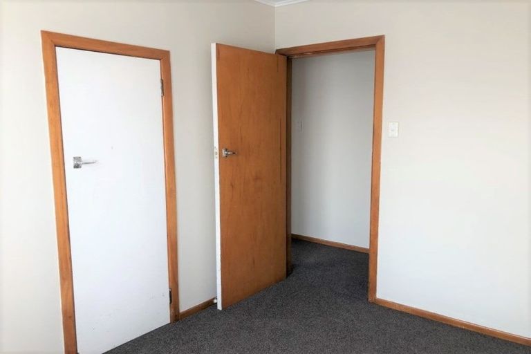 Photo of property in 14 Omori Place, Castlecliff, Whanganui, 4501