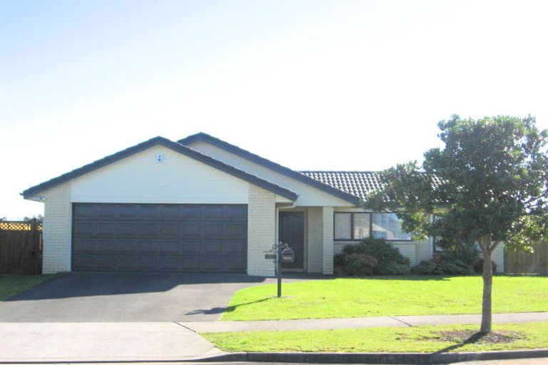Photo of property in 36 Sandwick Drive, Weymouth, Auckland, 2103
