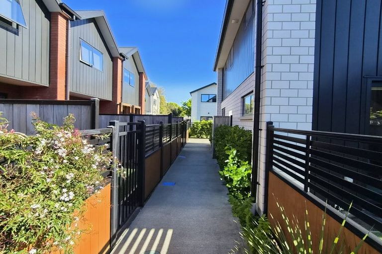 Photo of property in 4/12 Biddle Crescent, Taita, Lower Hutt, 5011