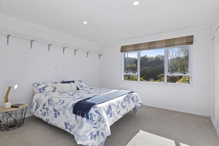 Photo of property in 18 Millwood Place, Silverstream, Upper Hutt, 5019