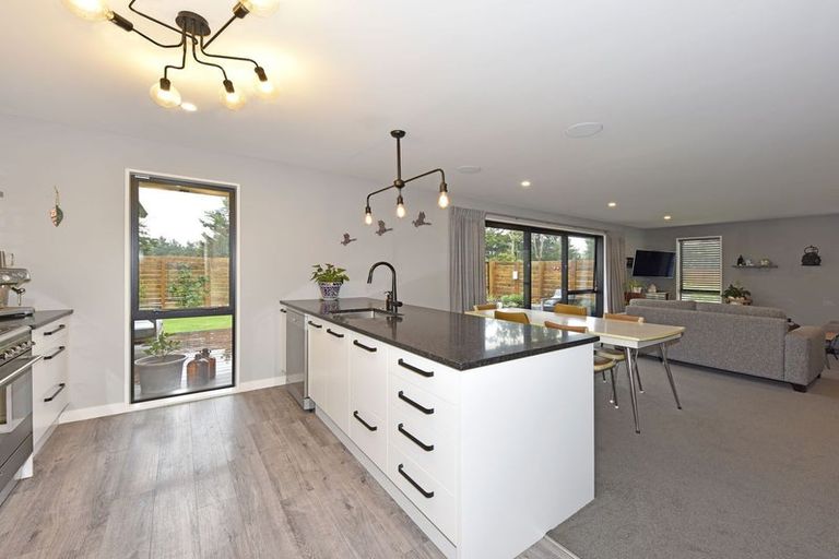 Photo of property in 2 Nicolau Avenue, Rolleston, 7615