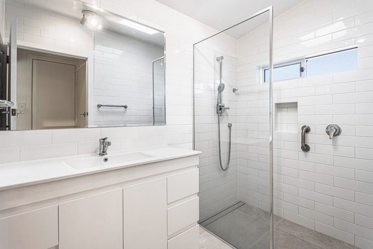 Photo of property in 20 Little Barrier Avenue, Manly, Whangaparaoa, 0930