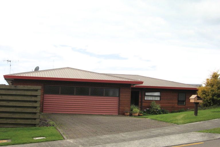 Photo of property in 5 Holmburn Street, Welcome Bay, Tauranga, 3112