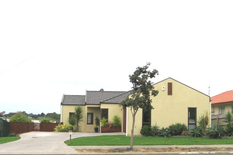 Photo of property in 46 Rush Creek Drive, Westgate, Auckland, 0614