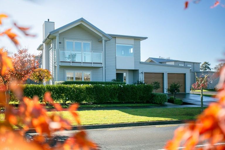 Photo of property in 46 Plescher Crescent, Leamington, Cambridge, 3432