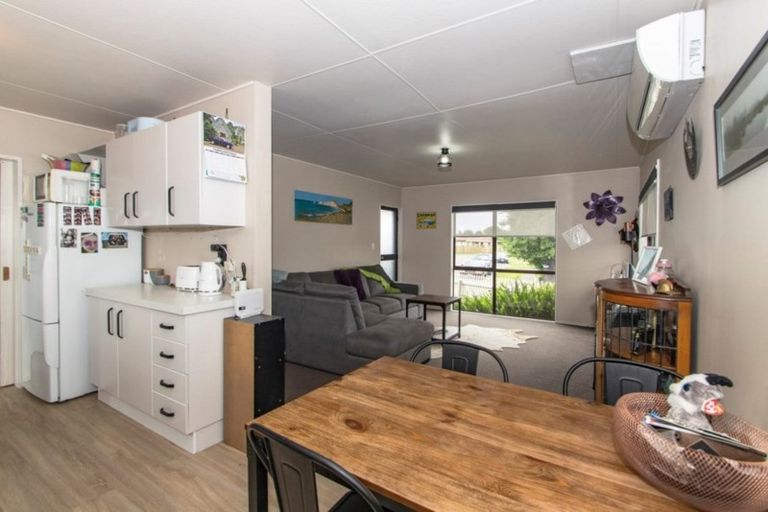 Photo of property in 1/40 Townshend Crescent, Greenmeadows, Napier, 4112