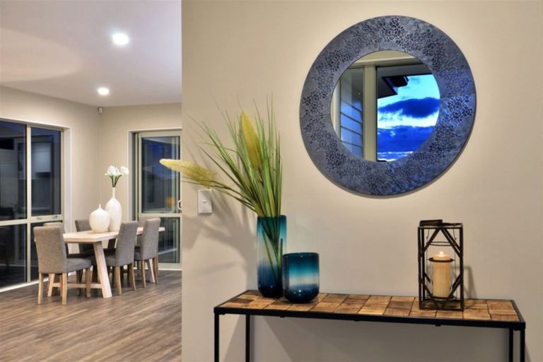 Photo of property in 5 Tilly Lane, Huapai, Kumeu, 0810