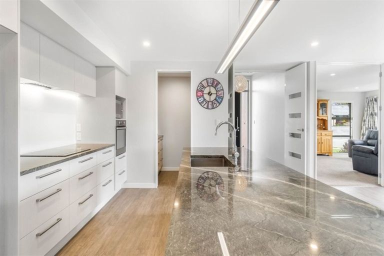 Photo of property in 6 Wallace Crescent, Prebbleton, 7604