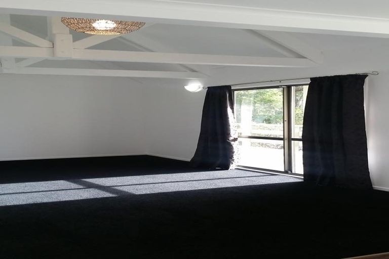 Photo of property in 9 Ridd Crescent, Karori, Wellington, 6012