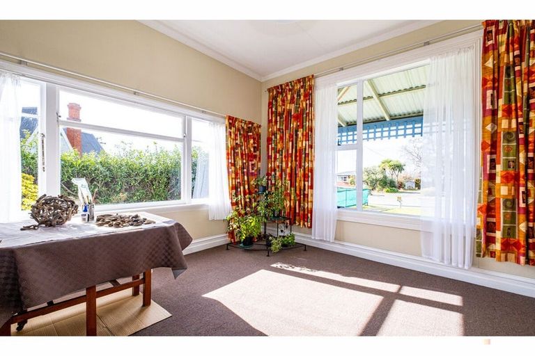 Photo of property in 2 Point Bush Road, Waimate, 7924