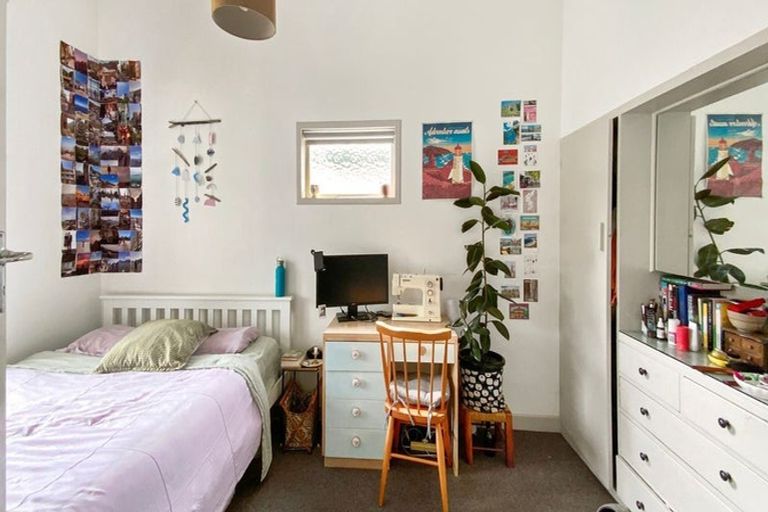 Photo of property in 37 Chilka Street, Berhampore, Wellington, 6023