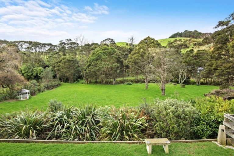 Photo of property in 216 Ness Valley Road, Ness Valley, Papakura, 2585