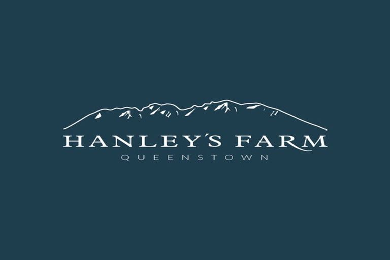 Photo of property in 9 Plough Street, Jacks Point, 9371