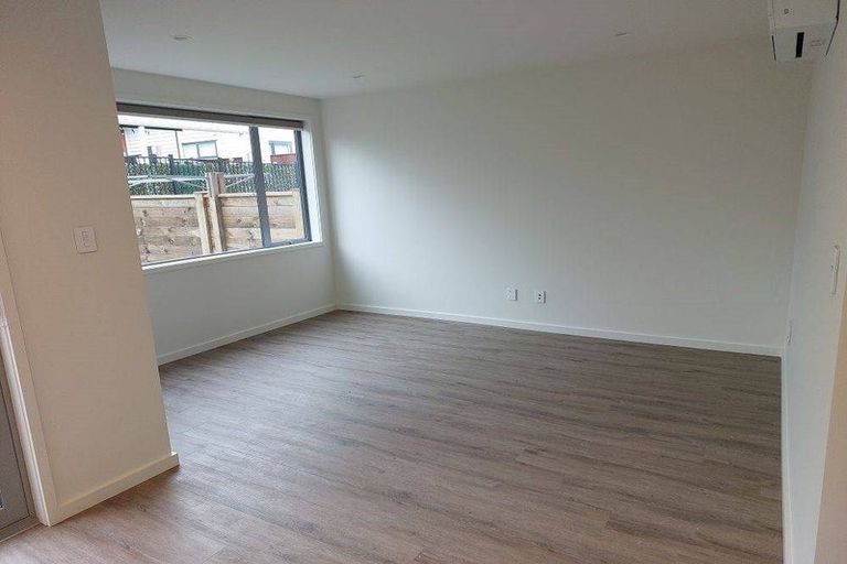 Photo of property in 19 Gunn Way, Hobsonville, Auckland, 0616