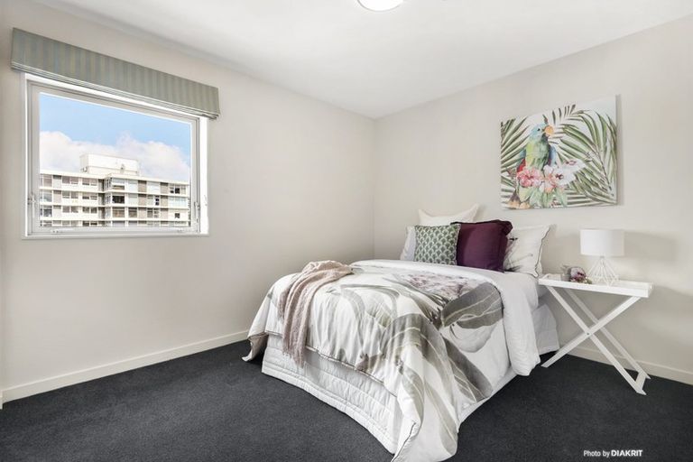 Photo of property in Montreaux Apartments, 10d/164 The Terrace, Wellington Central, Wellington, 6011