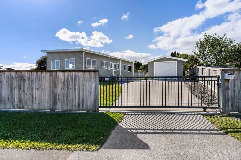 Photo of property in 13 Ruth Street, Manurewa, Auckland, 2102