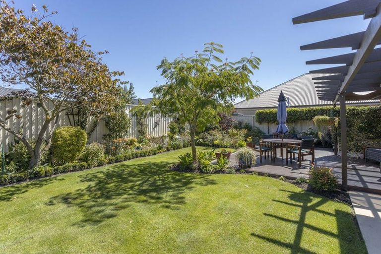 Photo of property in 10 Holly Place, Rangiora, 7400
