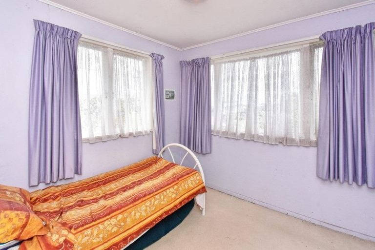Photo of property in 4 Sexton Place, Manurewa East, Auckland, 2102