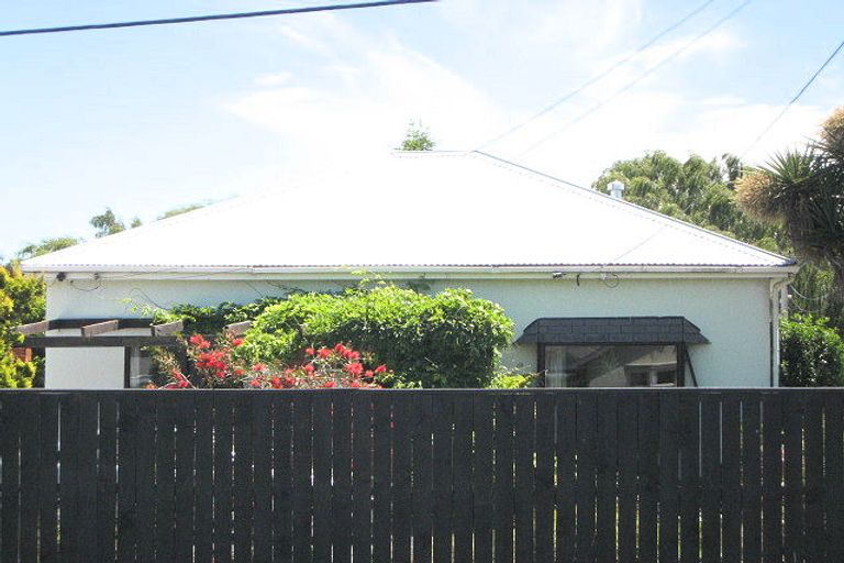 Photo of property in 1/19 Somerfield Street, Somerfield, Christchurch, 8024