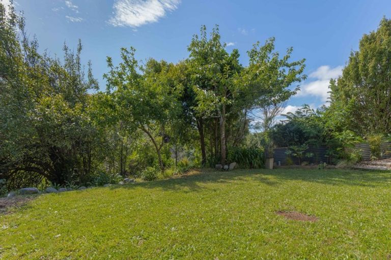 Photo of property in 51 Handyside Street, Tawa, Wellington, 5028