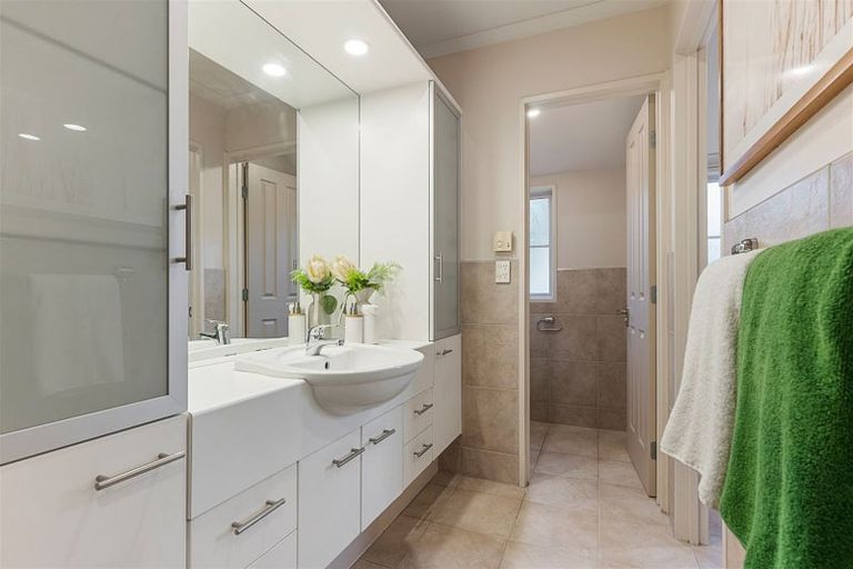 Photo of property in 46 Westerham Drive, Dannemora, Auckland, 2016