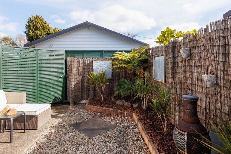 Photo of property in 1/19 Keeling Street, West End, Palmerston North, 4412