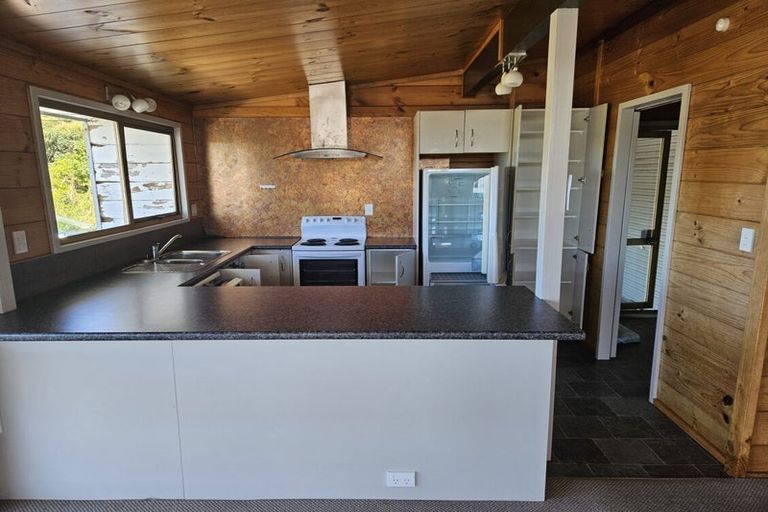 Photo of property in 33 Eskdale Road, Papakowhai, Porirua, 5024