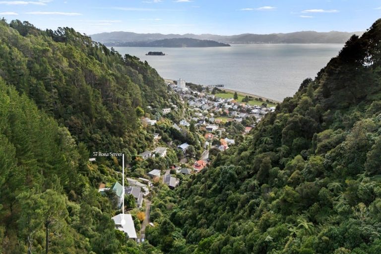 Photo of property in 57 Rona Street, Eastbourne, Lower Hutt, 5013