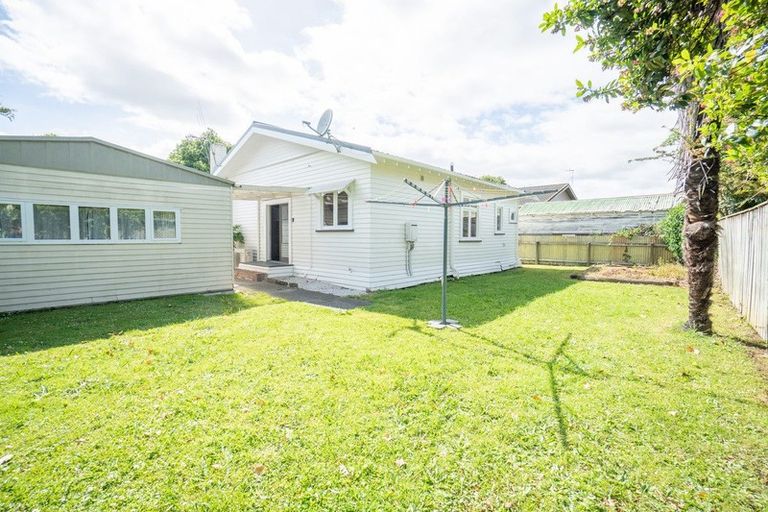 Photo of property in 20 South Street, West End, Palmerston North, 4410