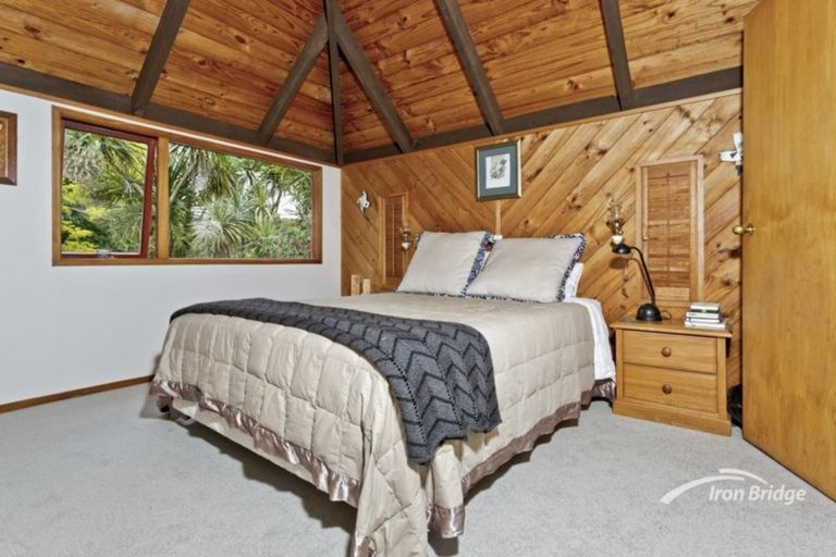 Photo of property in 66 Holyoake Place, Chatswood, Auckland, 0626