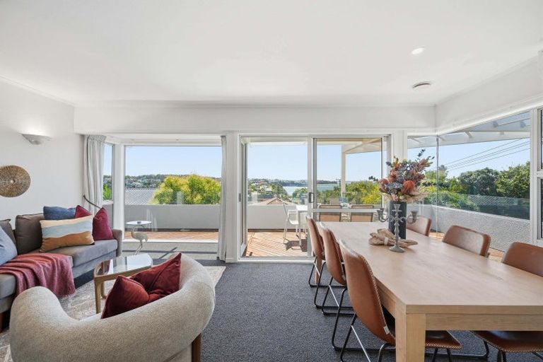 Photo of property in 1/22 Rothesay Bay Road, Rothesay Bay, Auckland, 0630