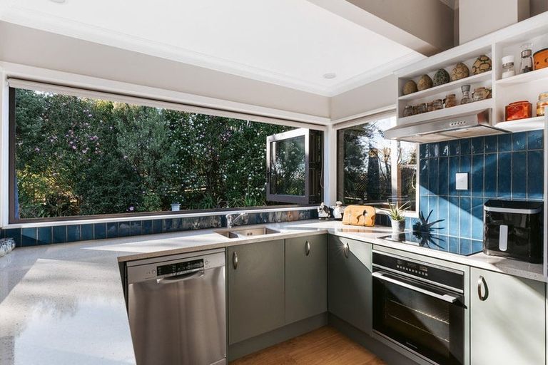 Photo of property in 1 Ruamoana Place, Omokoroa, 3114