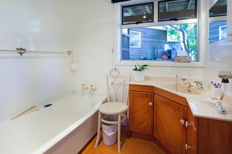 Photo of property in 10 Springfield Avenue, Ngarimu Bay, Thames, 3575