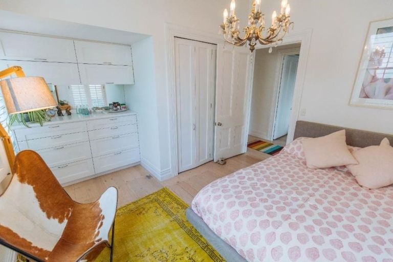 Photo of property in 26 Church Street, Devonport, Auckland, 0624