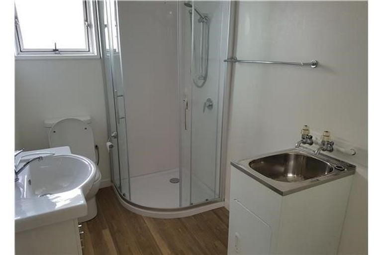 Photo of property in 2/93 Springfield Road, St Albans, Christchurch, 8014